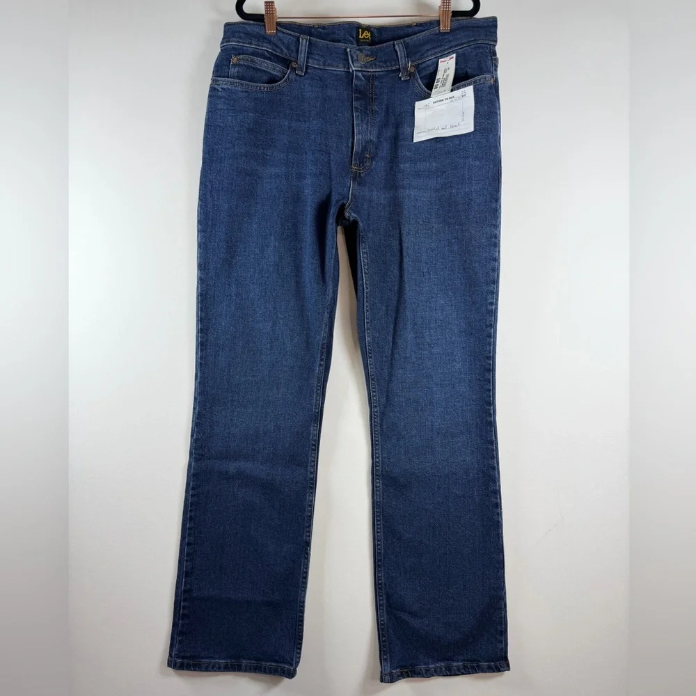 Lee Regular Fit Bootcut Jeans Two Sizes Dark Blue Denim Comfort Stretch 36x32 - Picture 2 of 9